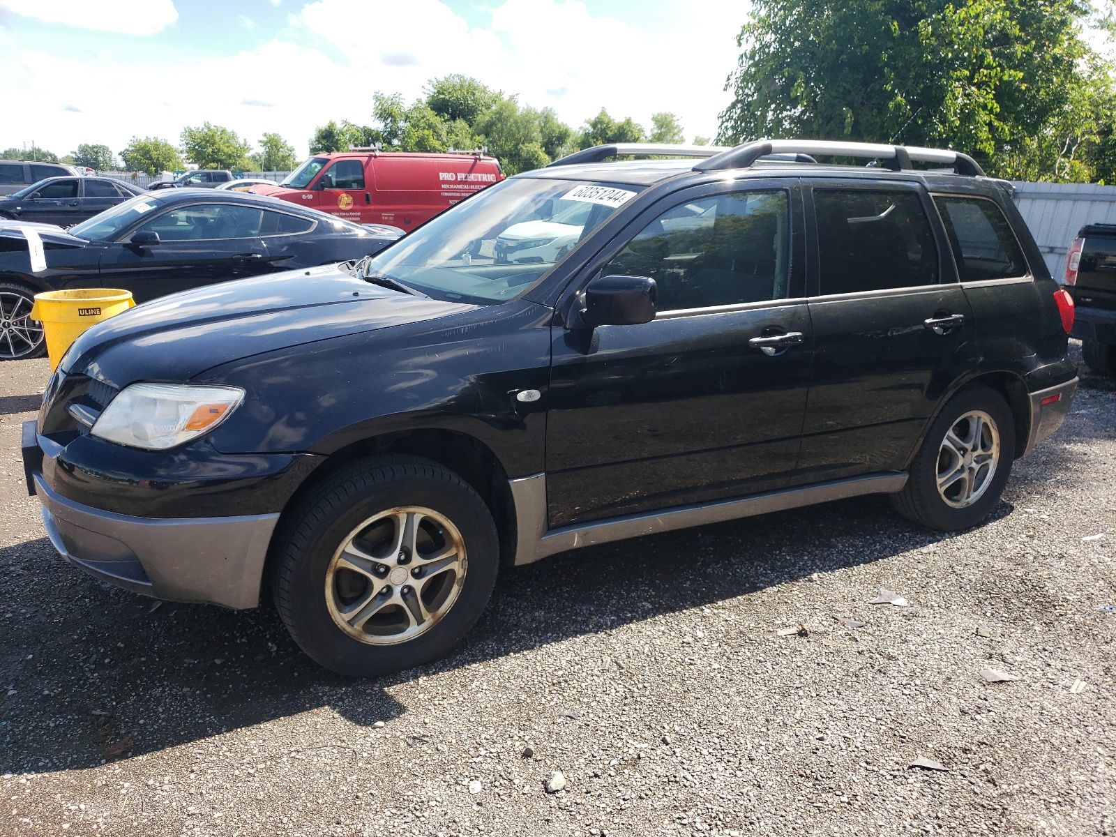 JA4LX31F75U600750 2005 Mitsubishi Outlander Ls