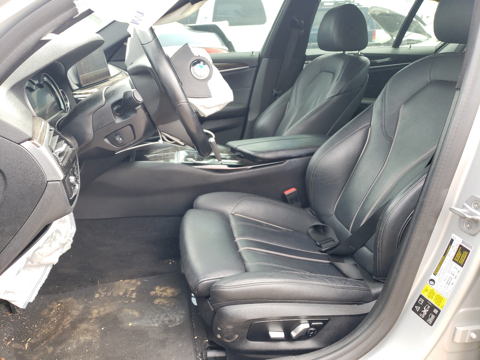 Фото: WBAJA7C56KG911829 - 7