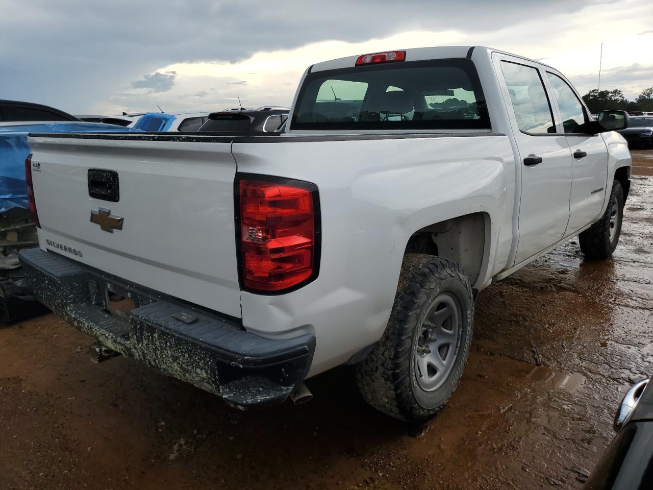 2017 Chevrolet Silverado - Image 3