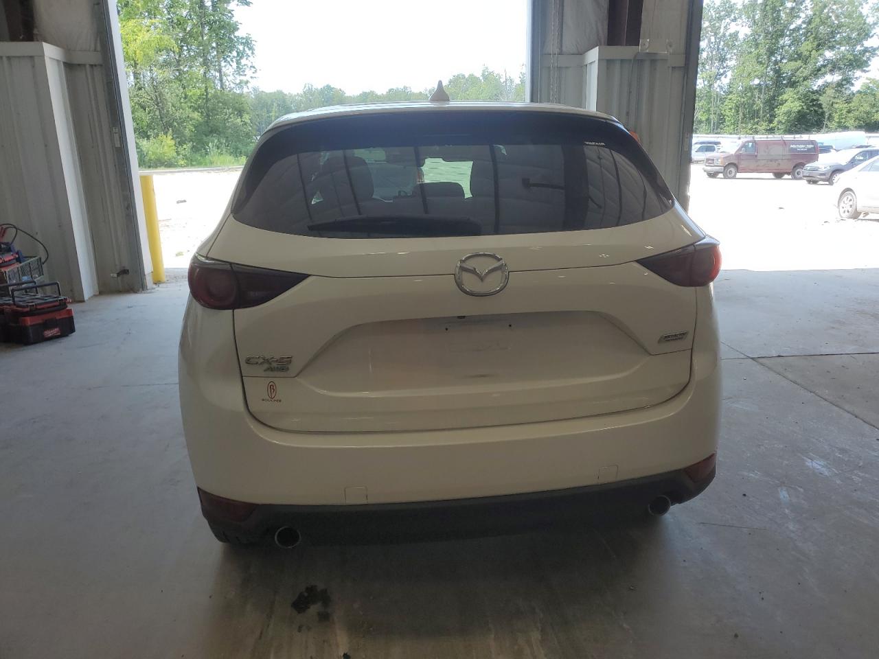 2018 Mazda Cx-5 Sport VIN: JM3KFBBM5J0444597 Lot: 61761844
