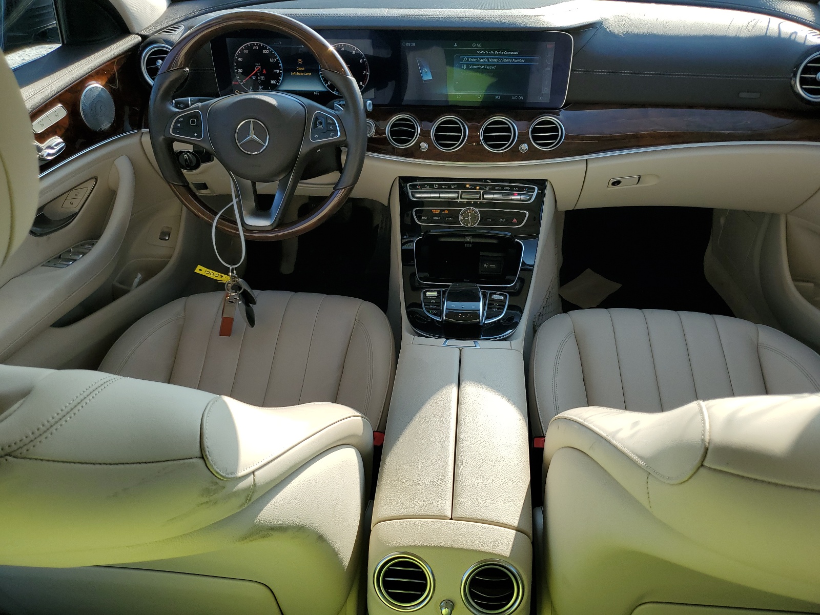 WDDZF4JB5JA294963 2018 Mercedes-Benz E 300