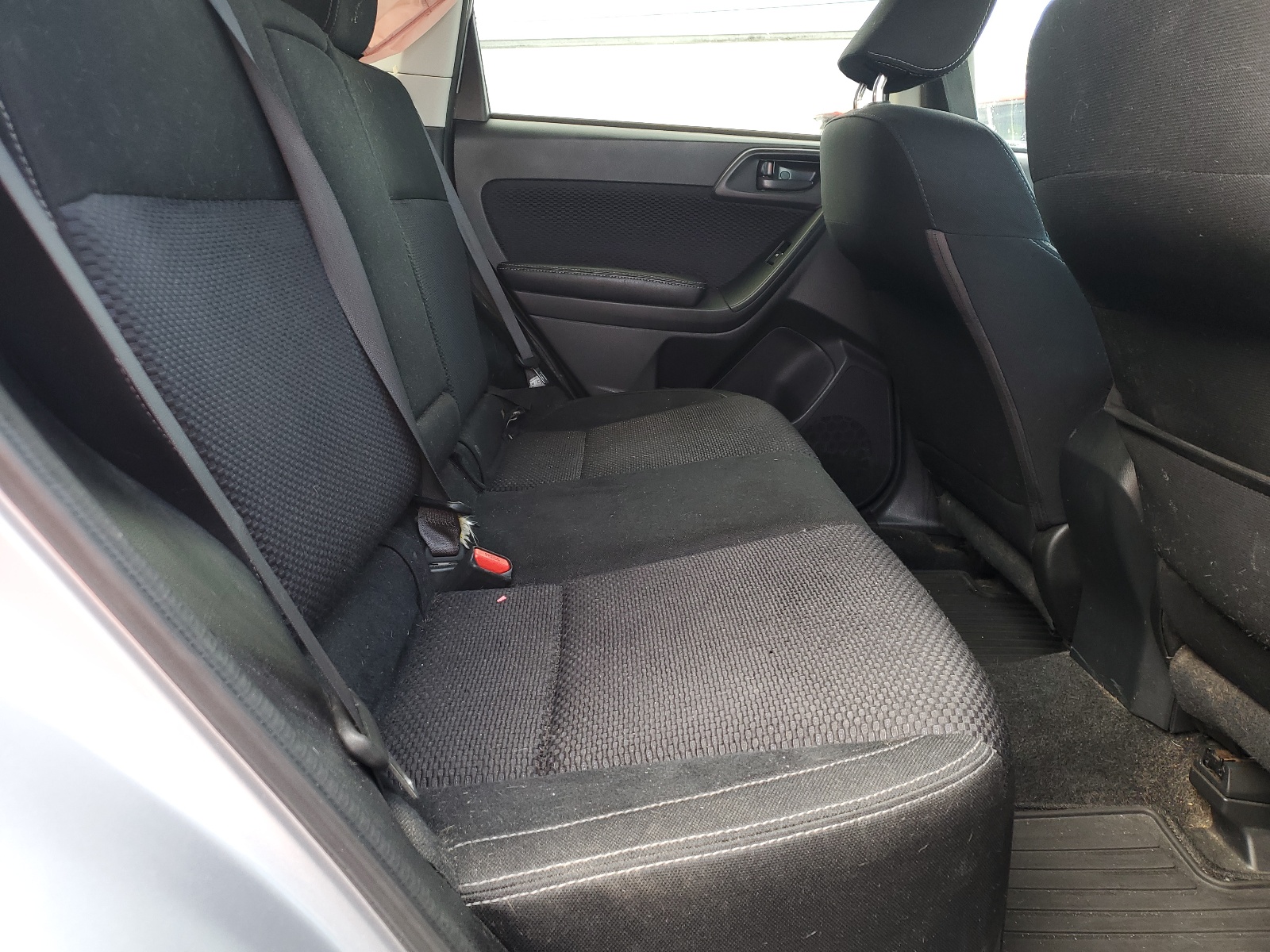 JF2SJAEC8HH469009 2017 Subaru Forester 2.5I Premium