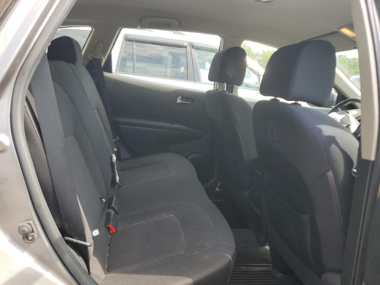 2010 Nissan Rogue S VIN: JN8AS5MV1AW105487 Lot: 61804344