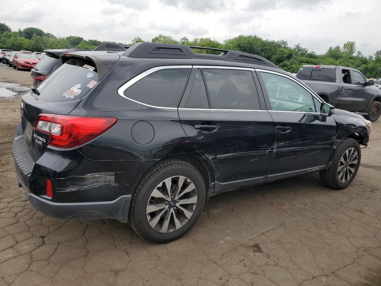 2016 Subaru Outback - Image 3