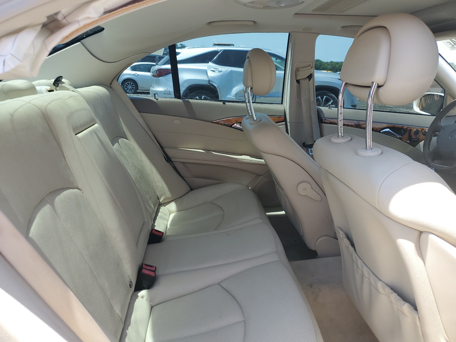 WDBUF65J15A718841 2005 Mercedes-Benz E 320