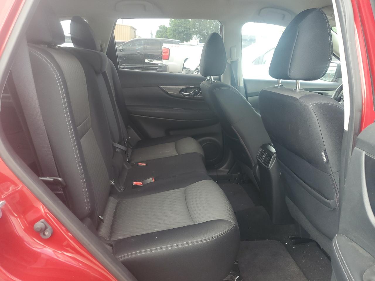 2017 Nissan Rogue S VIN: JN8AT2MV9HW264893 Lot: 62672544