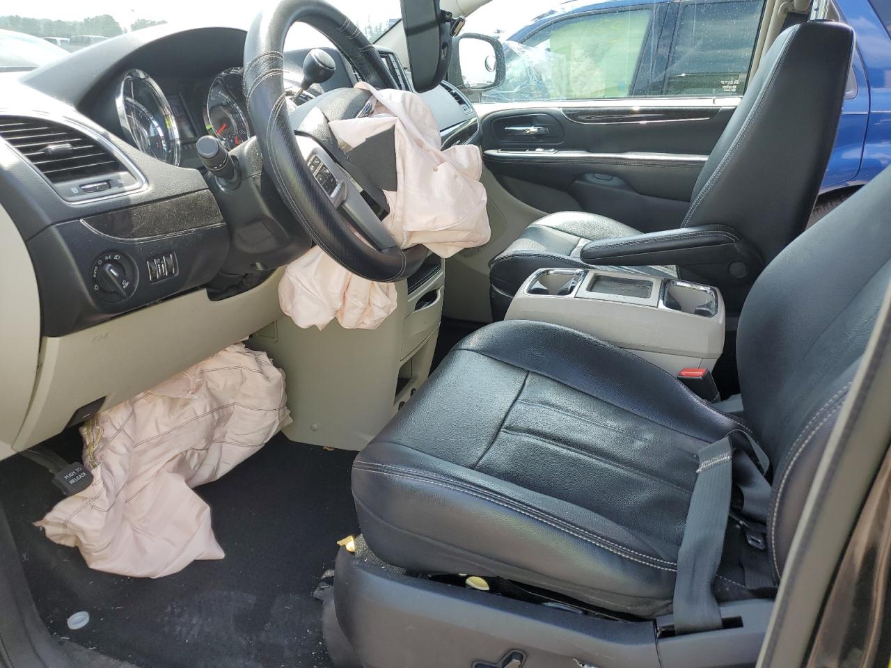 2013 Chrysler Town & Country Touring VIN: 2C4RC1BG1DR635237 Lot: 64500254