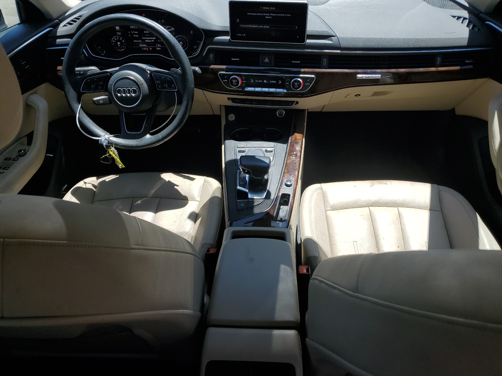 WAUENAF47KN019011 2019 Audi A4 Premium Plus