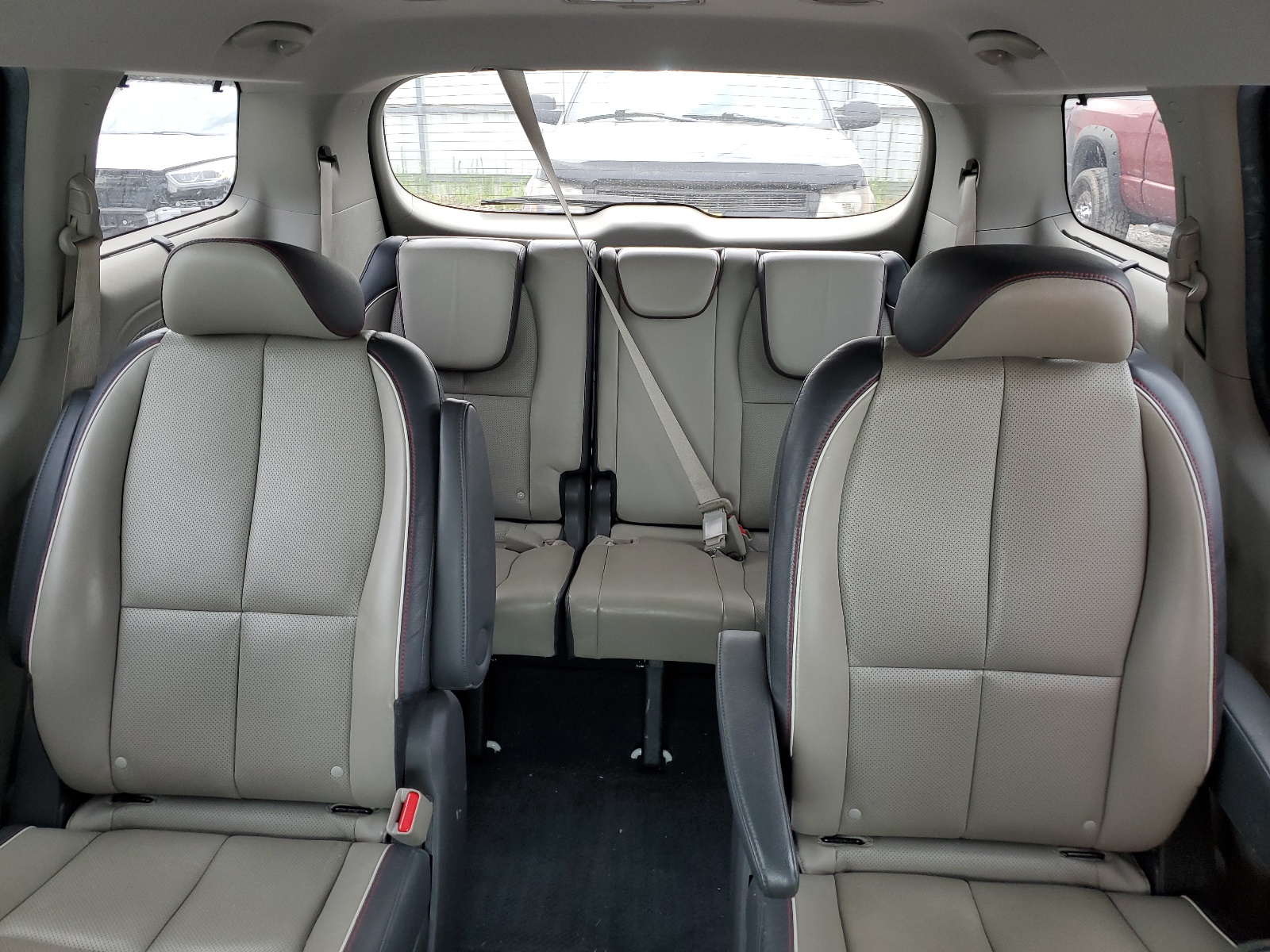 KNDMC5C19G6139934 2016 Kia Sedona Ex