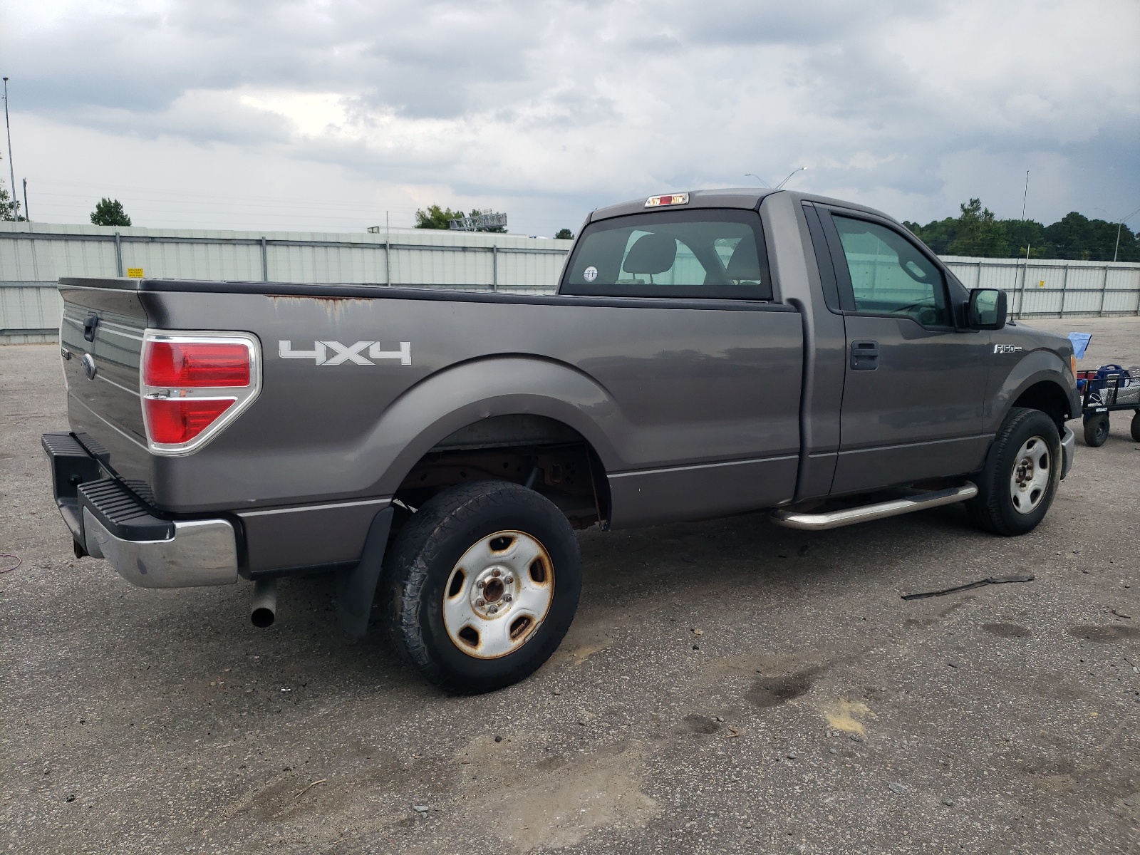 1FTRF14W69KA89987 2009 Ford F150