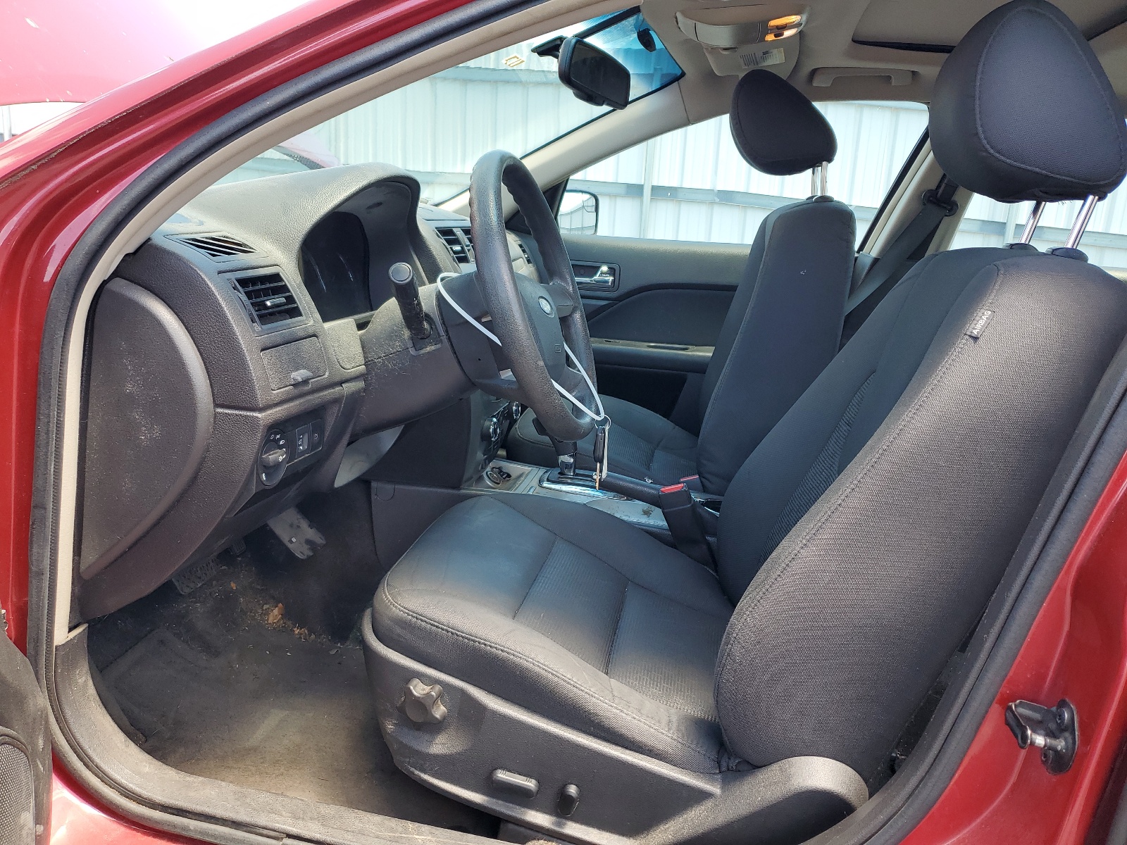 3FAHP0HA8BR289343 2011 Ford Fusion Se