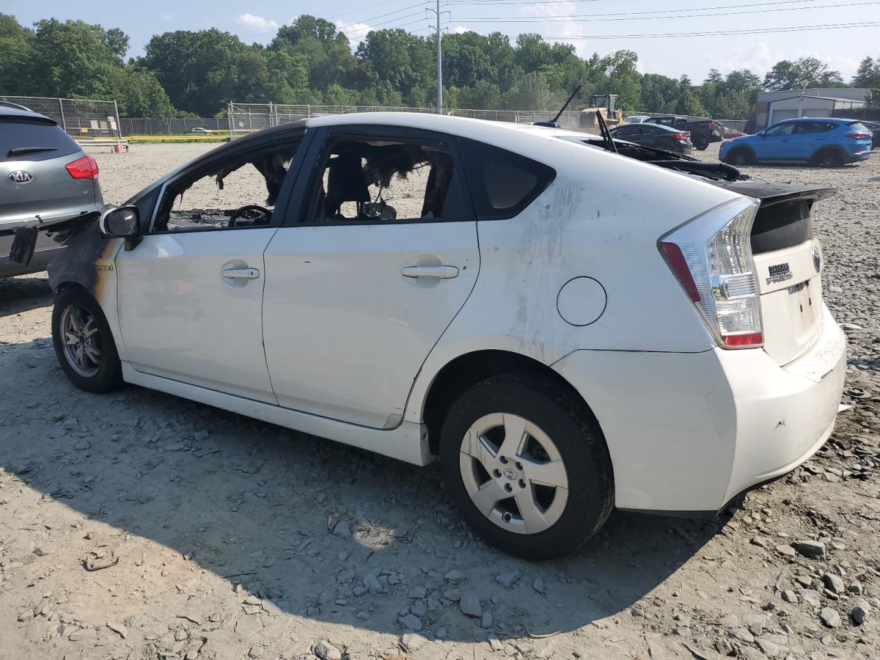 2010 Toyota Prius - Image 2