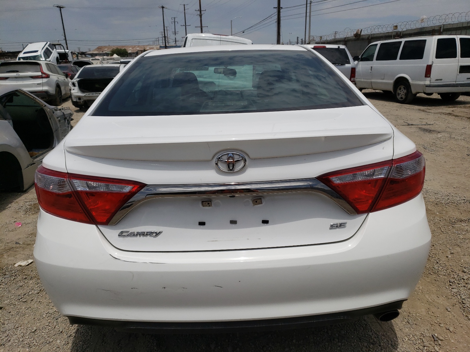 4T1BF1FK4GU166946 2016 Toyota Camry Le