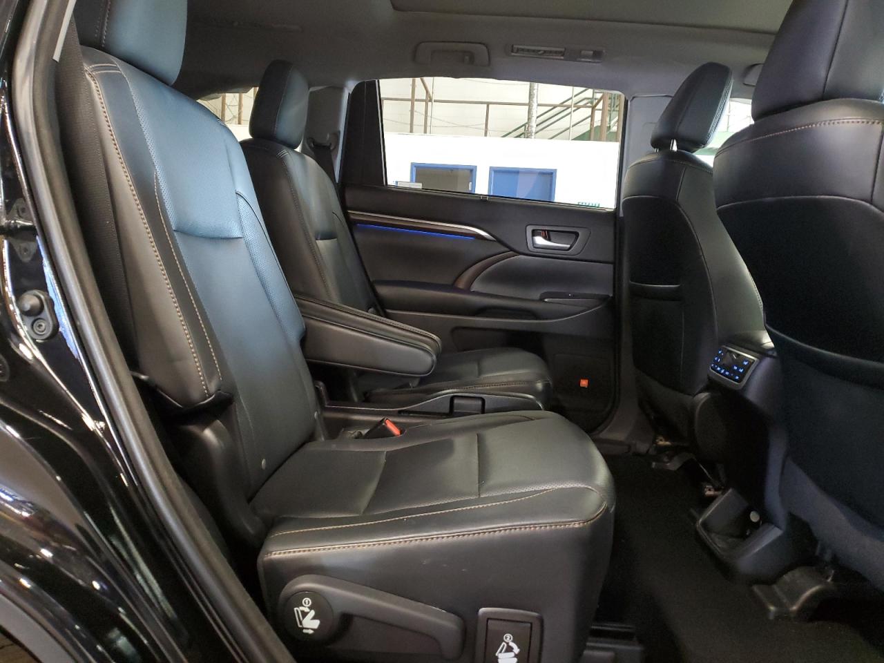 2015 Toyota Highlander Limited VIN: 5TDDKRFH4FS171904 Lot: 63704394