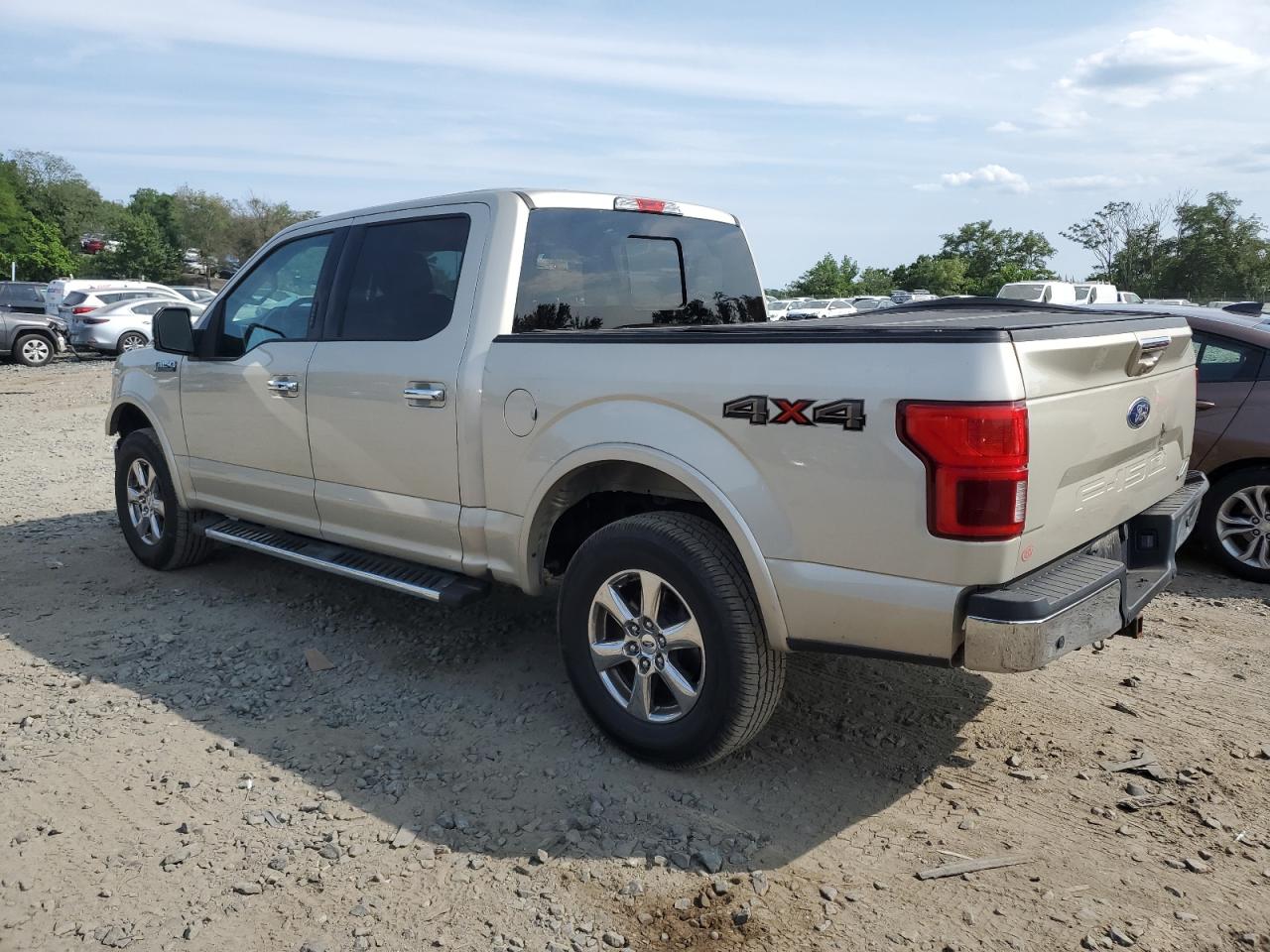 1FTEW1EG4JFC82092 2018 FORD F-150 - Image 2