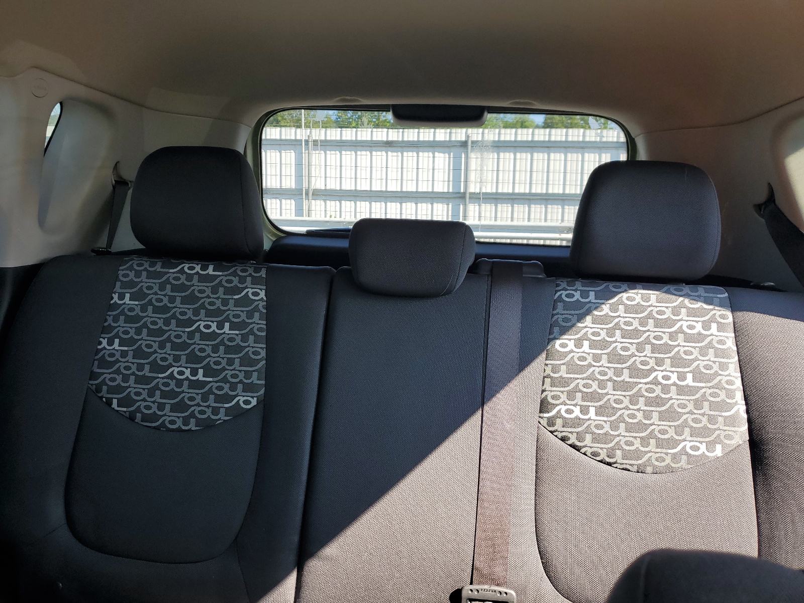 KNDJT2A23B7214627 2011 Kia Soul +