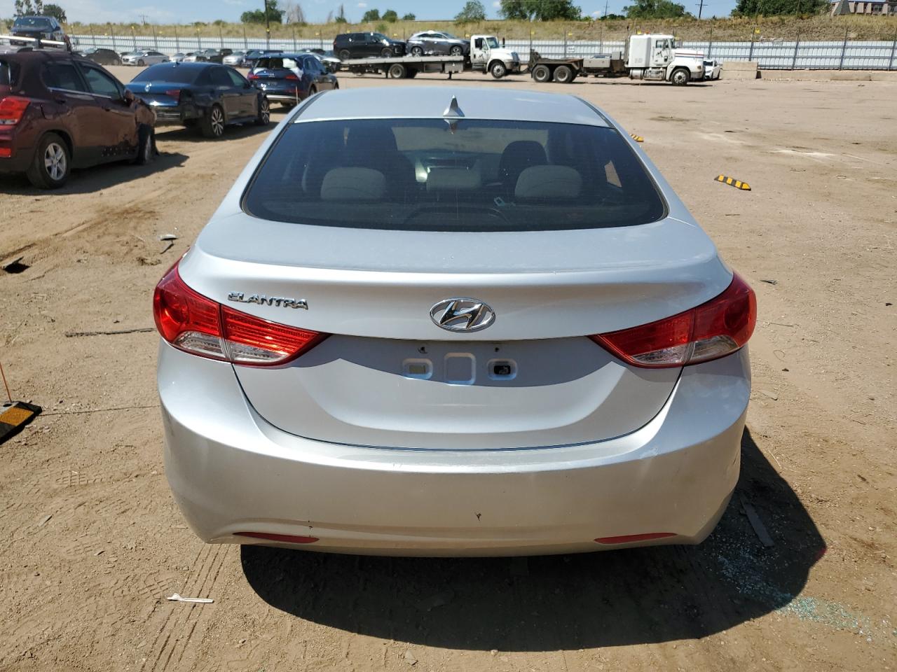 5NPDH4AE0BH037390 2011 Hyundai Elantra Gls