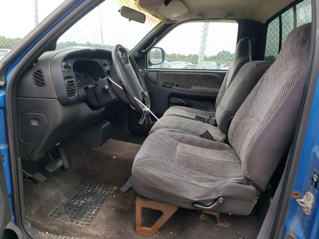 1998 Dodge Ram 1500 VIN: 1B7HC16Z2WS729880 Lot: 62666944