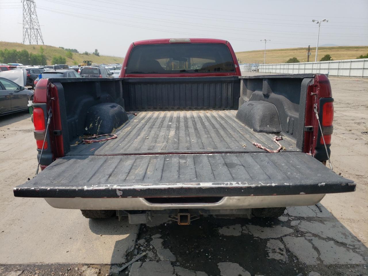 2000 Dodge Ram 2500 VIN: 1B7KF2365YJ170069 Lot: 64300184