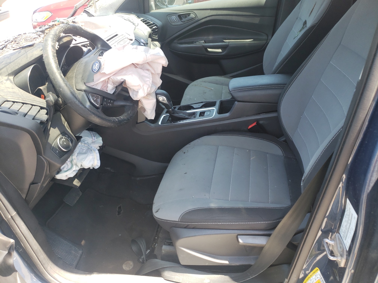 1FMCU0F74JUC19068 2018 Ford Escape S