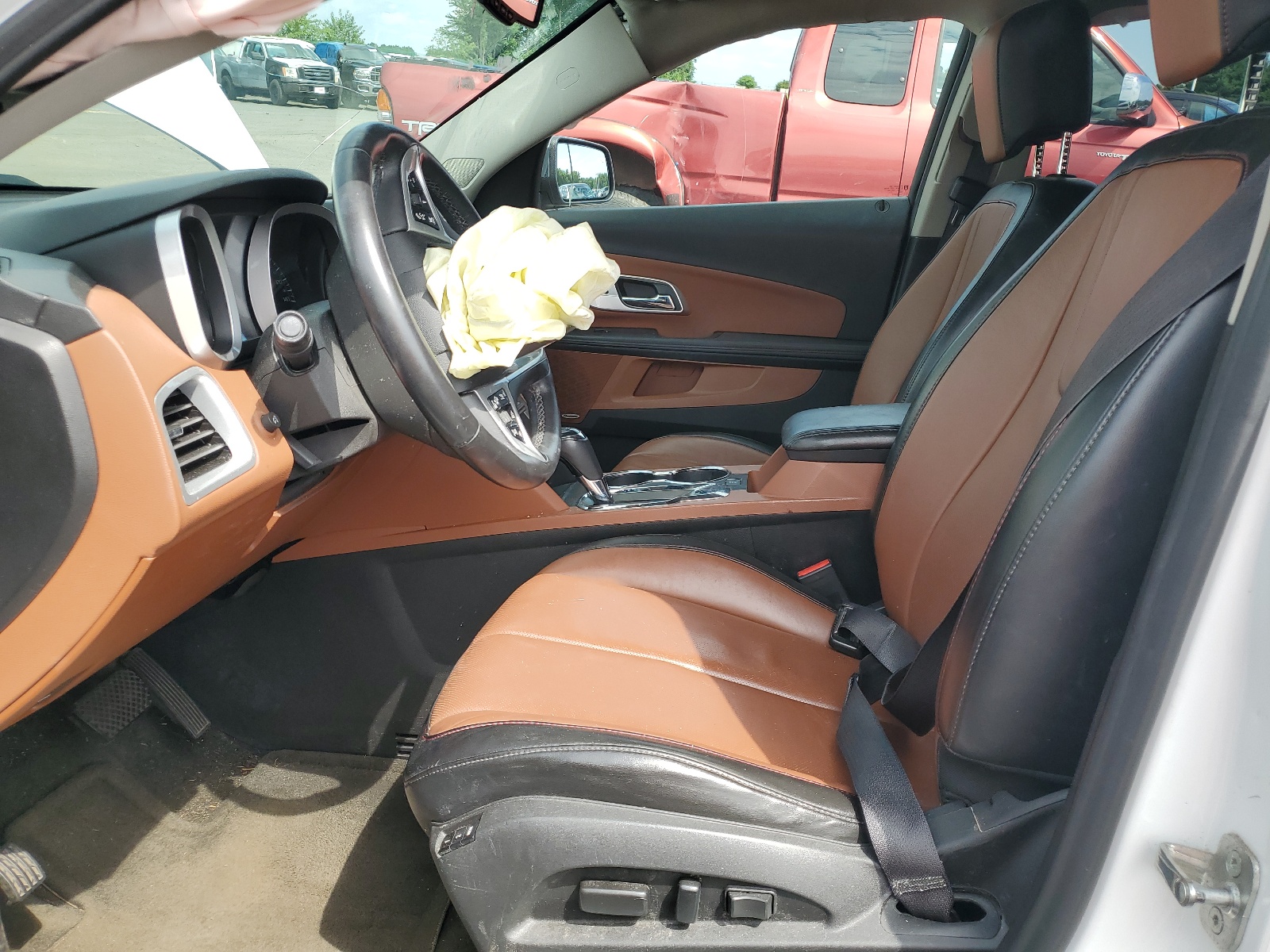 2GNFLGE35H6128032 2017 Chevrolet Equinox Premier