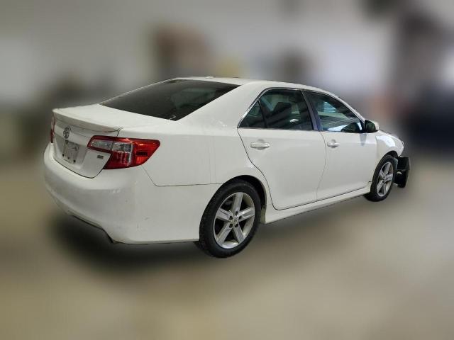  TOYOTA CAMRY 2012 Biały