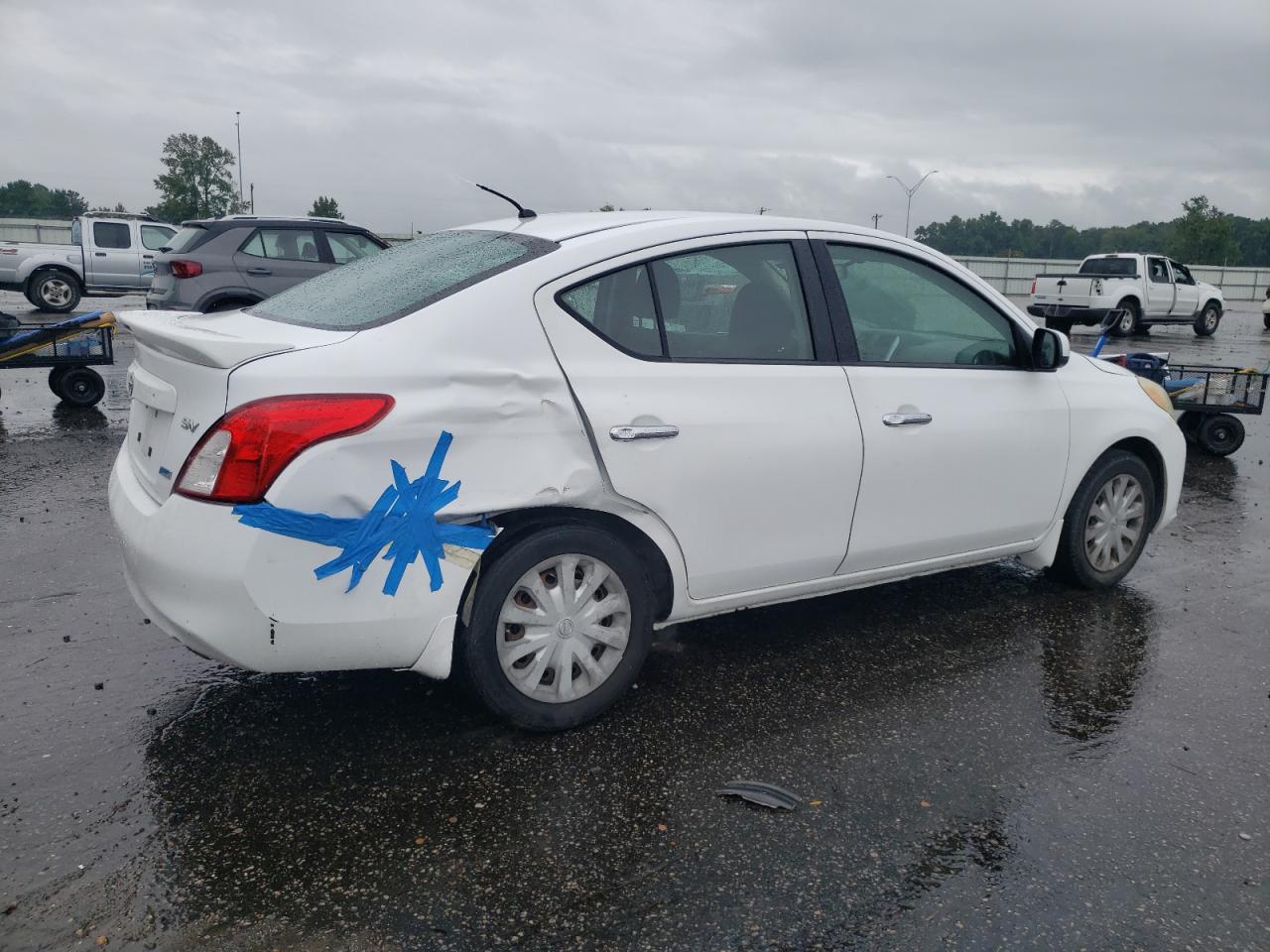 2014 Nissan Versa - Image 3