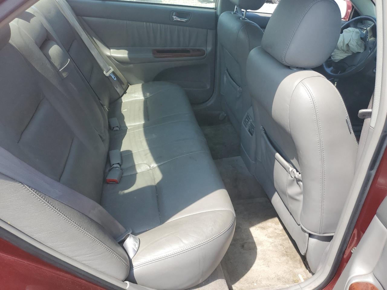 2005 Toyota Camry Le VIN: 4T1BF30K75U099440 Lot: 64864724