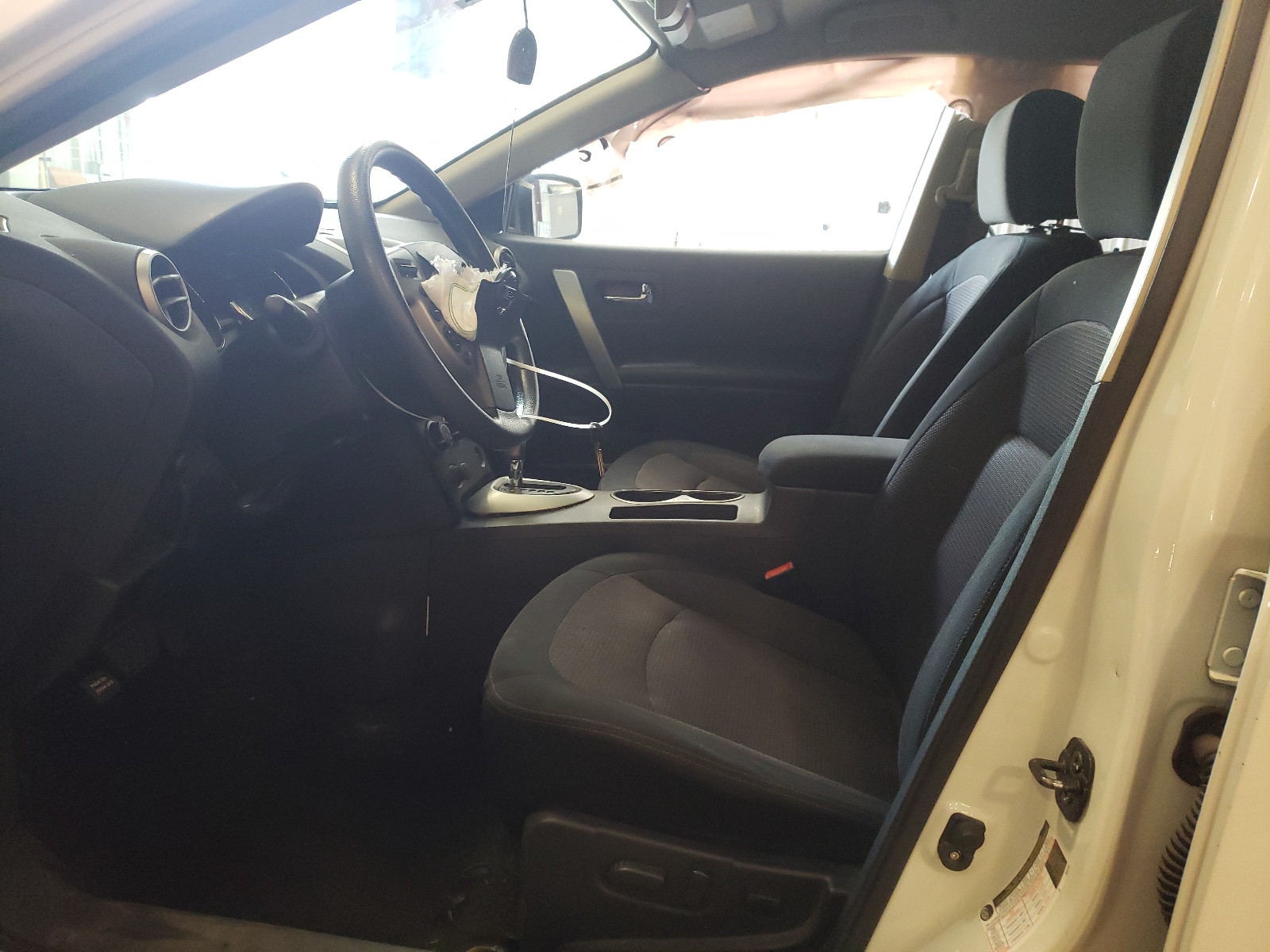 JN8AS5MT6BW181741 2011 Nissan Rogue S