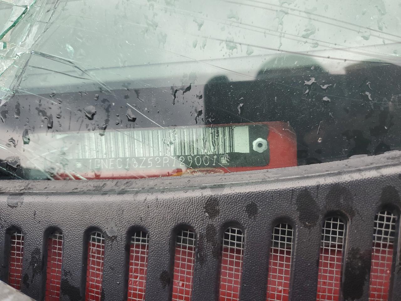 2002 Chevrolet Tahoe C1500 VIN: 1GNEC13Z52R129001 Lot: 62097344