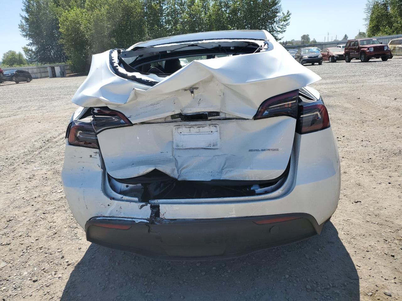 7SAYGDEE8PF764543 2023 Tesla Model Y