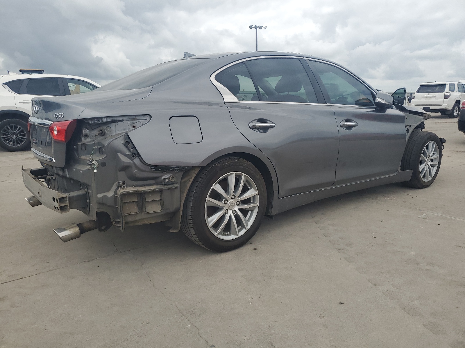 2016 Infiniti Q50 Premium vin: JN1EV7AP8GM302086