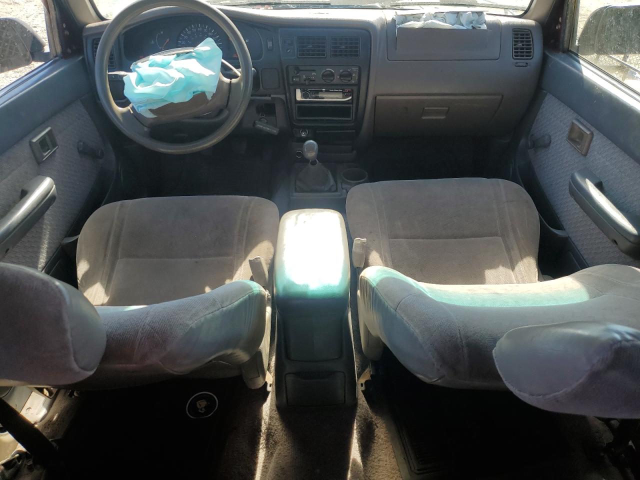 1999 Toyota Tacoma Xtracab VIN: 4TAVL52N5XZ549455 Lot: 63362334