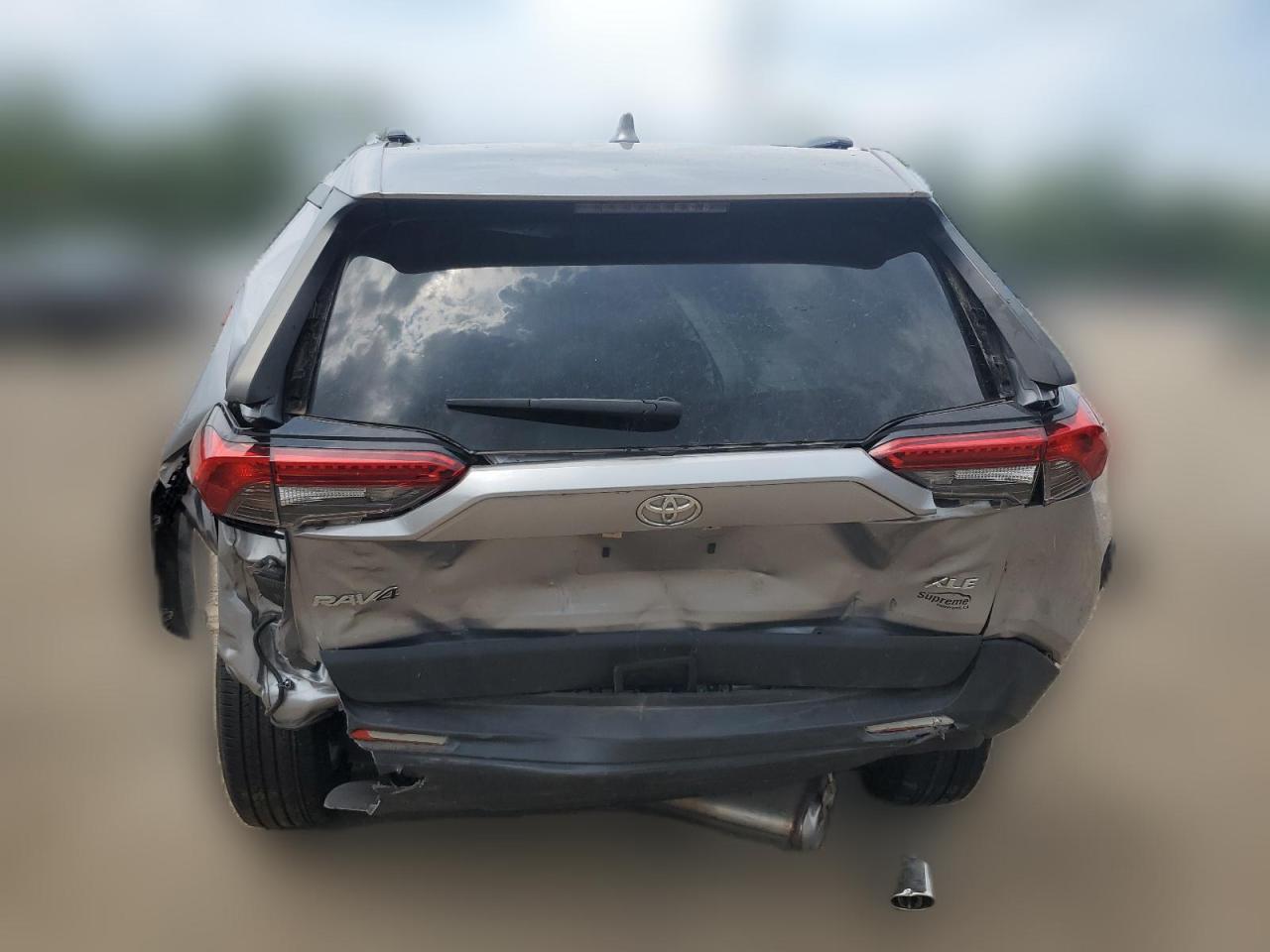 2021 Toyota Rav4 Xle VIN: JTMW1RFV7MD069278 Lot: 62813854