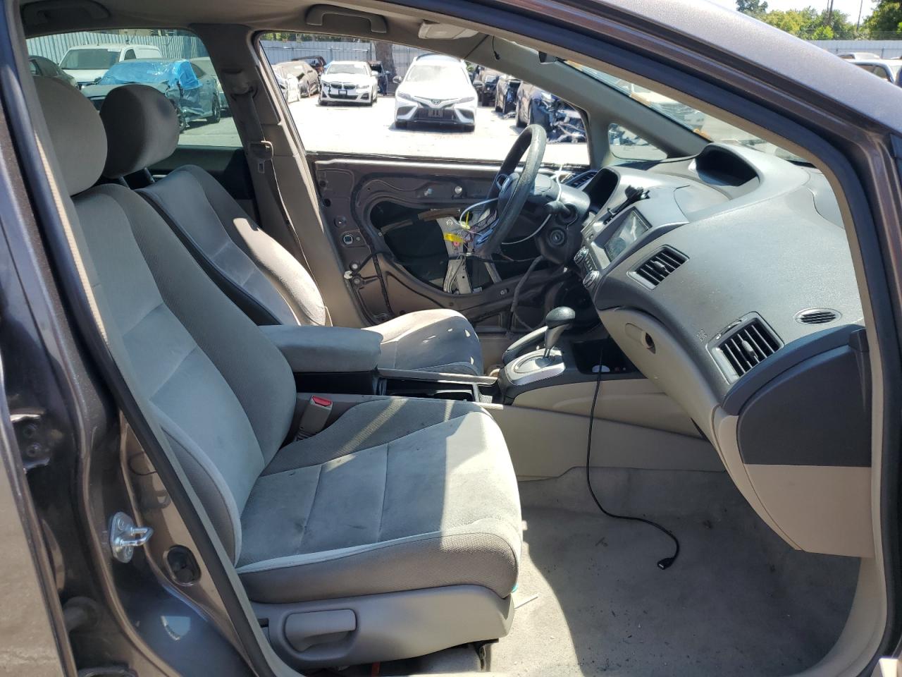 2010 Honda Civic Lx VIN: 19XFA1F56AE063032 Lot: 64197564