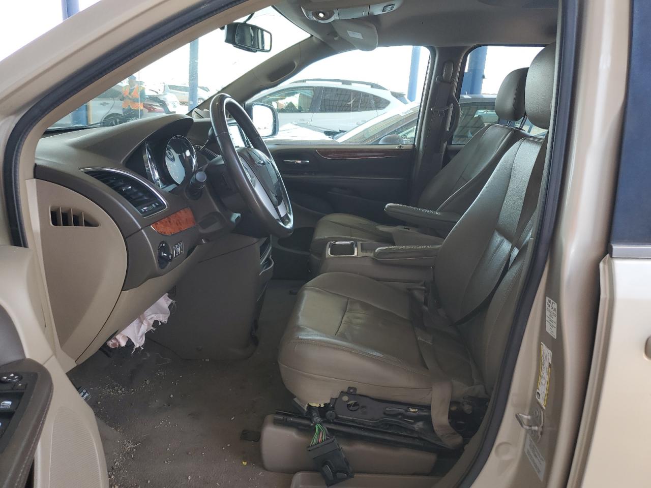 2015 Chrysler Town & Country Touring VIN: 2C4RC1BG7FR560871 Lot: 64666984