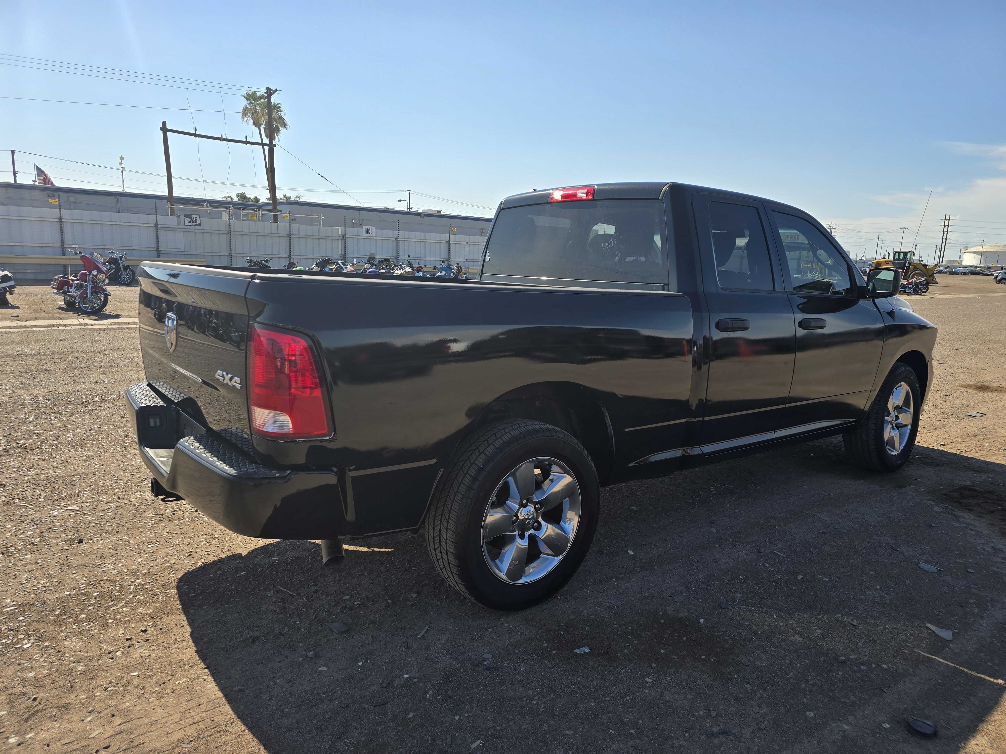 2019 Ram 1500 Classic Tradesman vin: 1C6RR7FG4KS608001