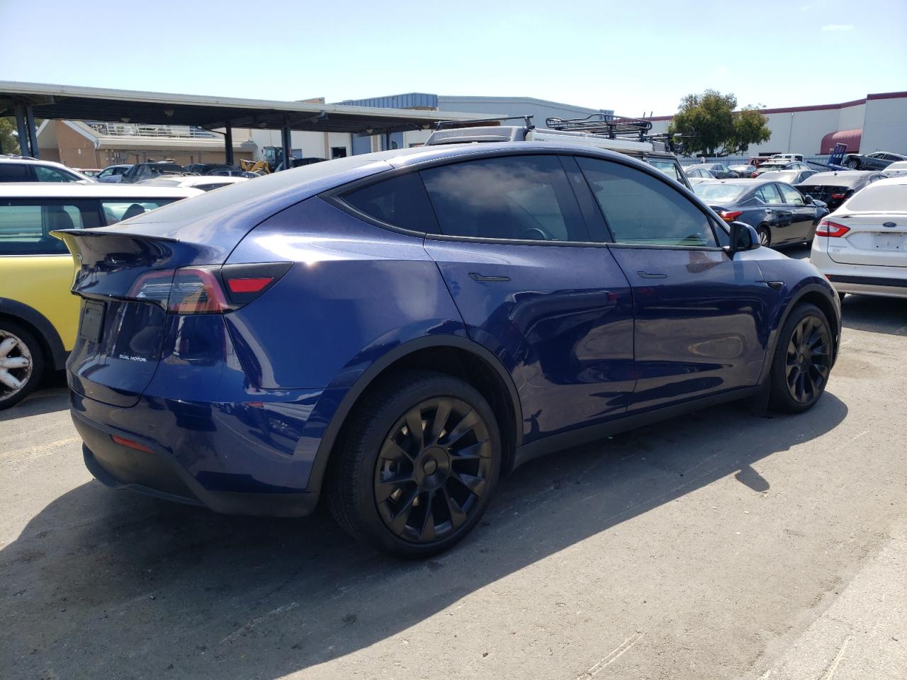 7SAYGDEE6PF845430 Tesla Model Y  3