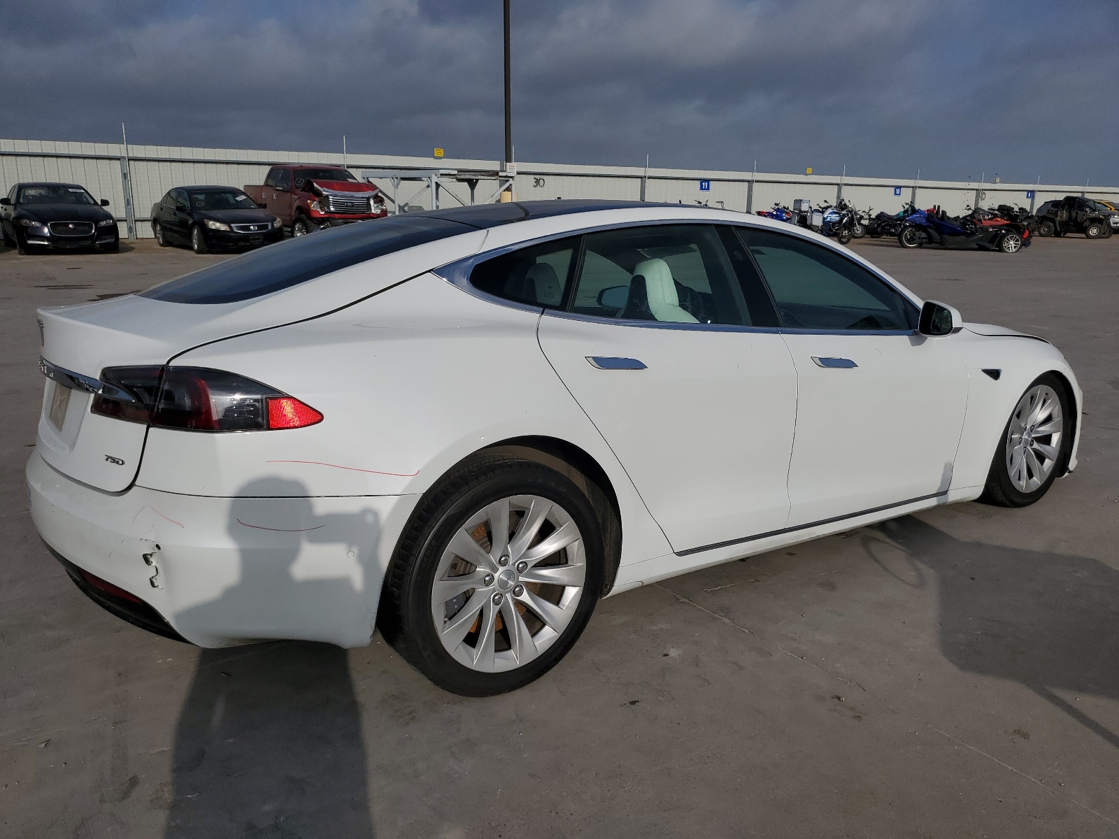 5YJSA1E25HF183818 2017 Tesla Model S