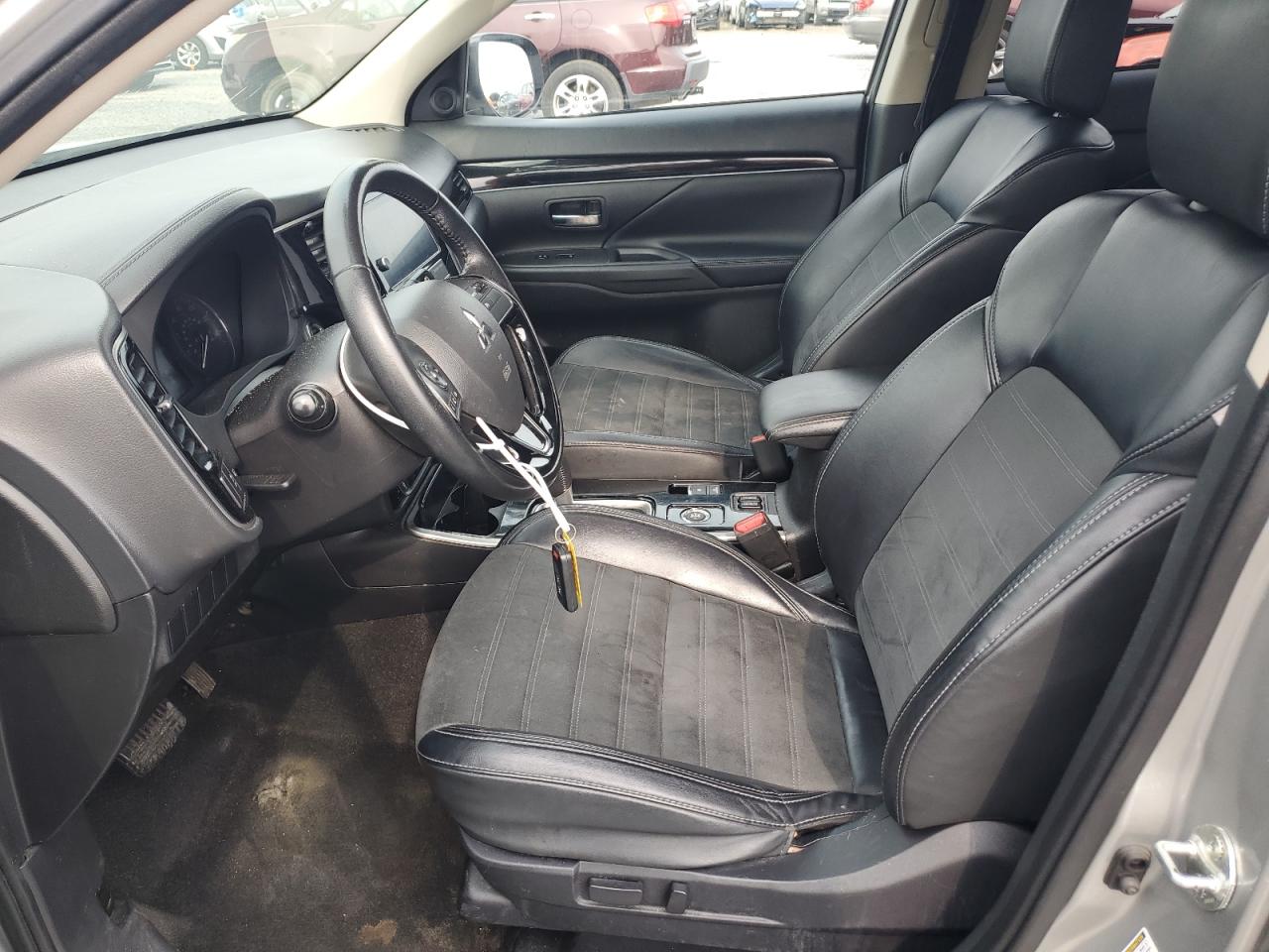 2019 Mitsubishi Outlander Se VIN: JA4AZ3A38KZ043627 Lot: 64290434