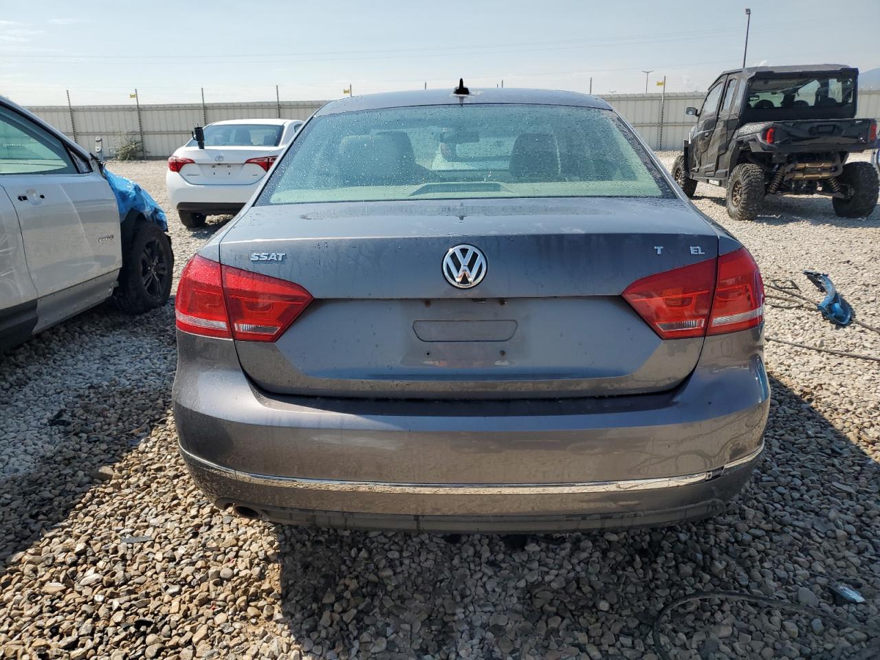 2014 Volkswagen Passat - Image 6