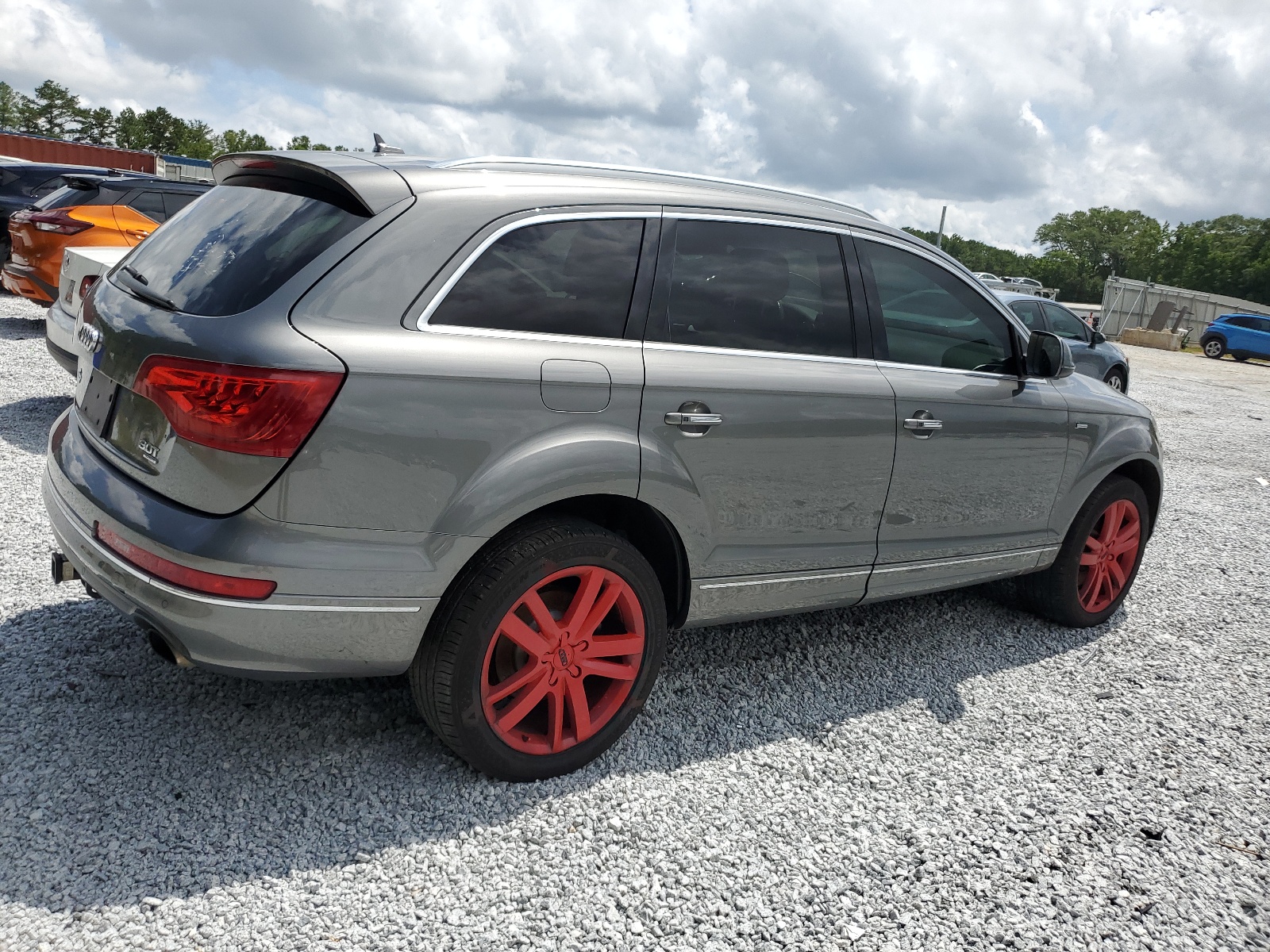 2015 Audi Q7 Premium Plus vin: WA1LGAFE1FD021890