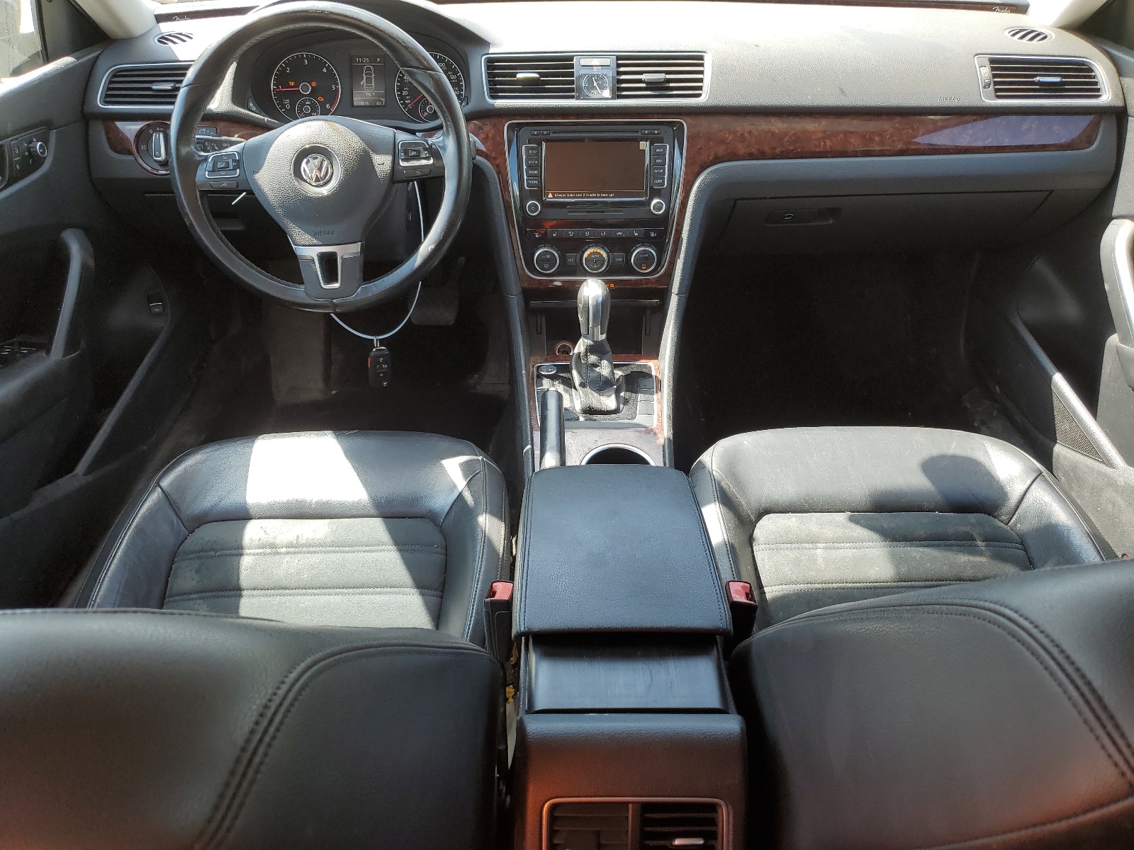 1VWCN7A35DC080400 2013 Volkswagen Passat Sel