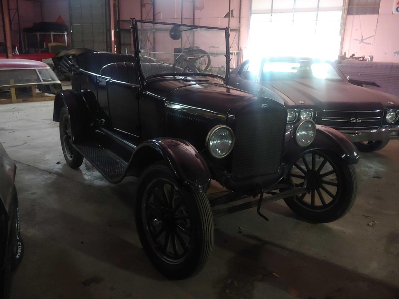 1926 Ford Model-T VIN: 13142264 Lot: 64250394