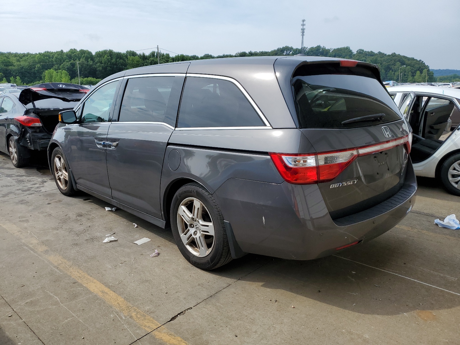 2013 Honda Odyssey Touring vin: 5FNRL5H99DB066732