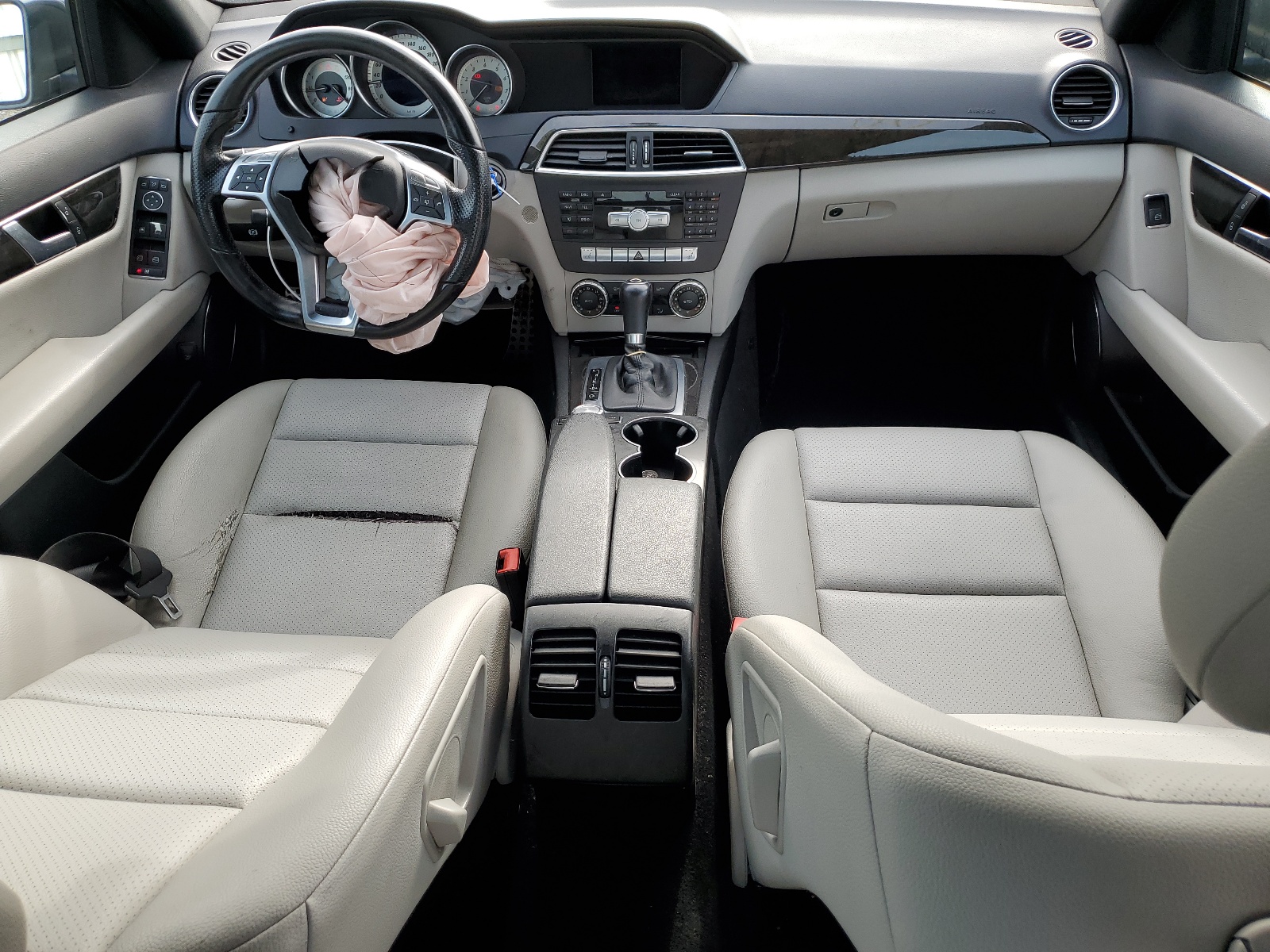 WDDGF4HB2DA783032 2013 Mercedes-Benz C 250