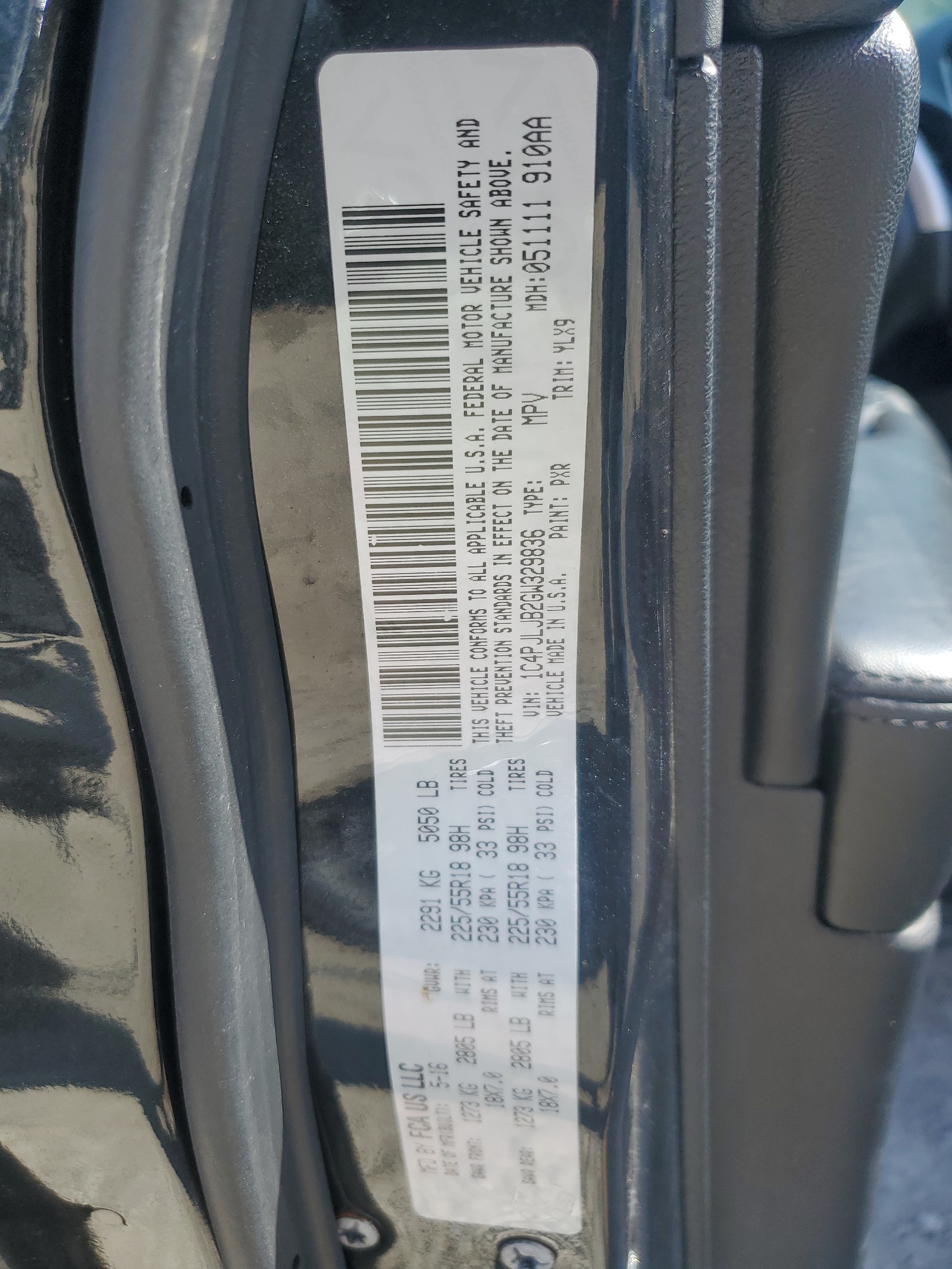 1C4PJLJB2GW329836 2016 Jeep Cherokee Overland