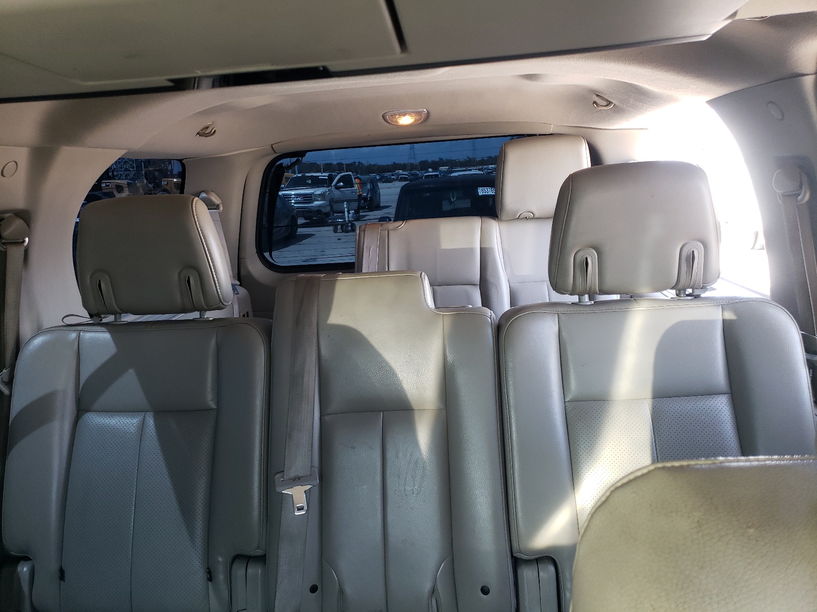 1FMJU2A52AEB53302 2010 Ford Expedition Limited