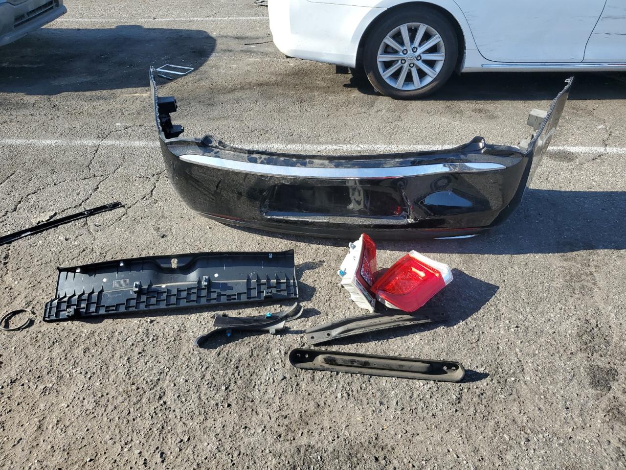 2016 Chrysler 300C VIN: 2C3CCAEG6GH273406 Lot: 64004654