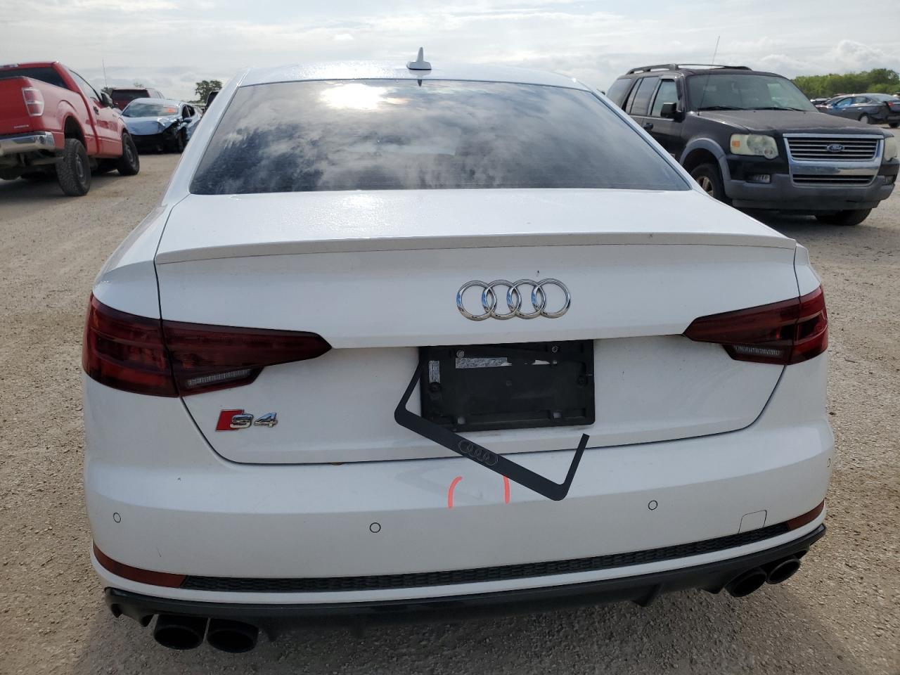 2018 Audi S4 Premium Plus VIN: WAUB4AF45JA115957 Lot: 64978514